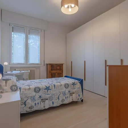 Apartment Spacious X5 With Two Balconies! Bologna