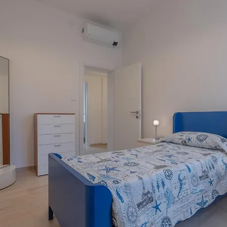 Spacious X5 With Two Balconies! Appartement *
