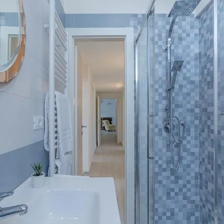 Apartment Spacious X5 With Two Balconies! Bologna